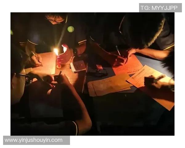 聚焦足球场上3号球星的卓越表现与领袖风采解析